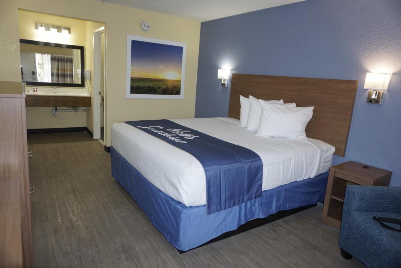 Days Inn By Wyndham Apopka/Orlando المظهر الخارجي الصورة